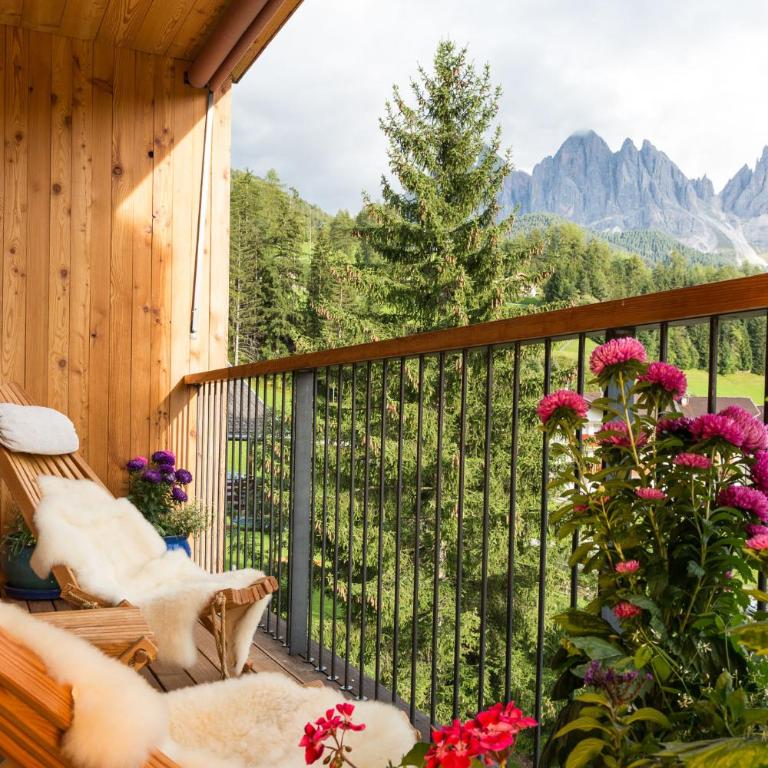 Hotel Tyrol - Camera Matrimoniale con Balcone - 1