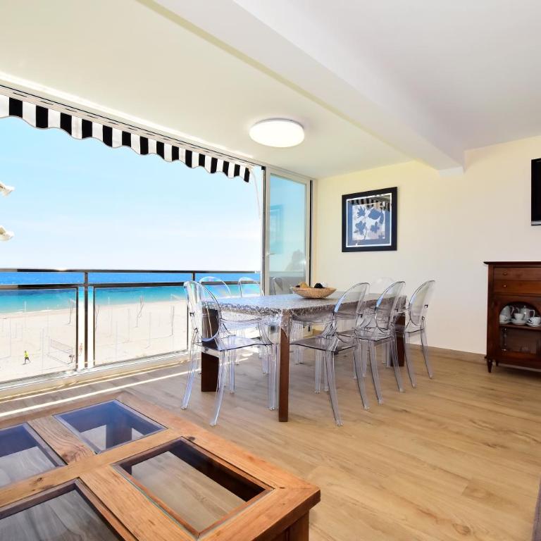CL LUXURY APARTMENT FIRST LINE BEACH - Apartamento - 4