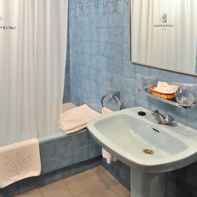 Hotel GHT Neptuno-Tossa & Venus SPA - Habitación Individual - 1