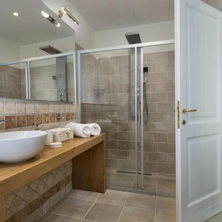 Luxury Rooms Suites - Suite con Terrazza - 8