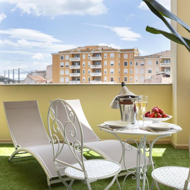 Luxury Rooms Suites - Suite con Terrazza - 10