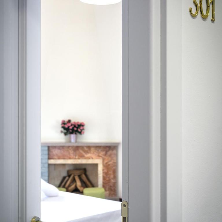 Luxury Rooms Suites - Suite con 2 Camere da Letto - 6