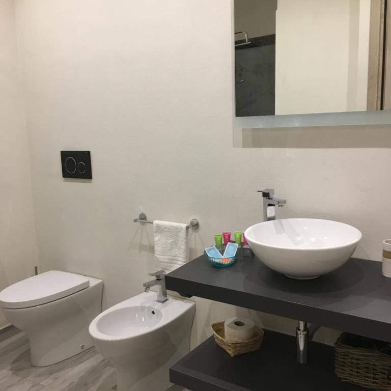 Dimora Conte - Camera Matrimoniale con Bagno Privato - 6