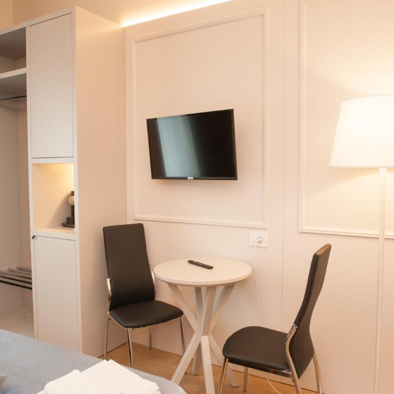 Amendola Central Station - Deluxe Double Room - 17