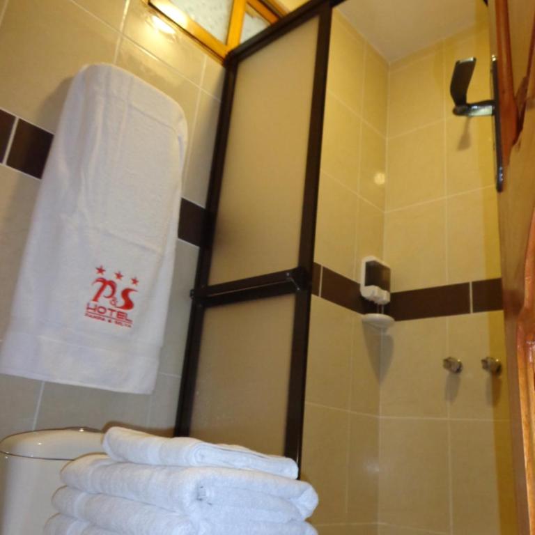 Hotel Pampa & Selva - Habitación Doble con baño privado y aire acondicionado - 4