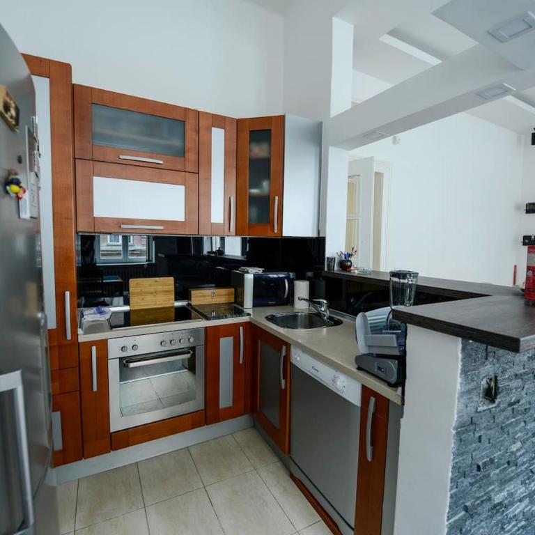 East-West - Apartman sa 2 Spavaće Sobe - 5