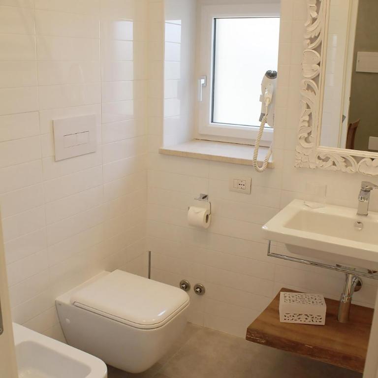 Estlevante B&B - Camera Tripla Deluxe con Vista Mare - 9