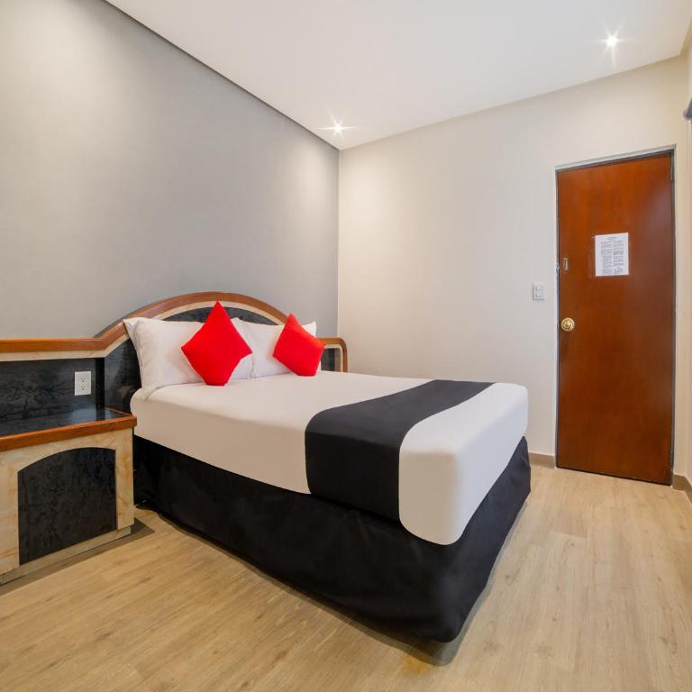 Hotel Monarca - Superior - 5