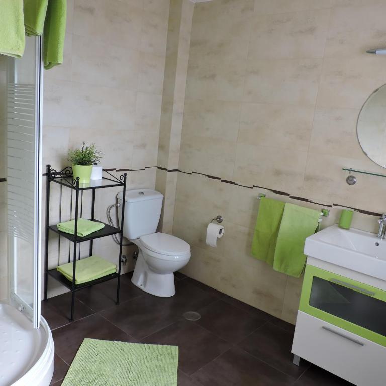 Villa Romantika - Three-Bedroom Villa - 18