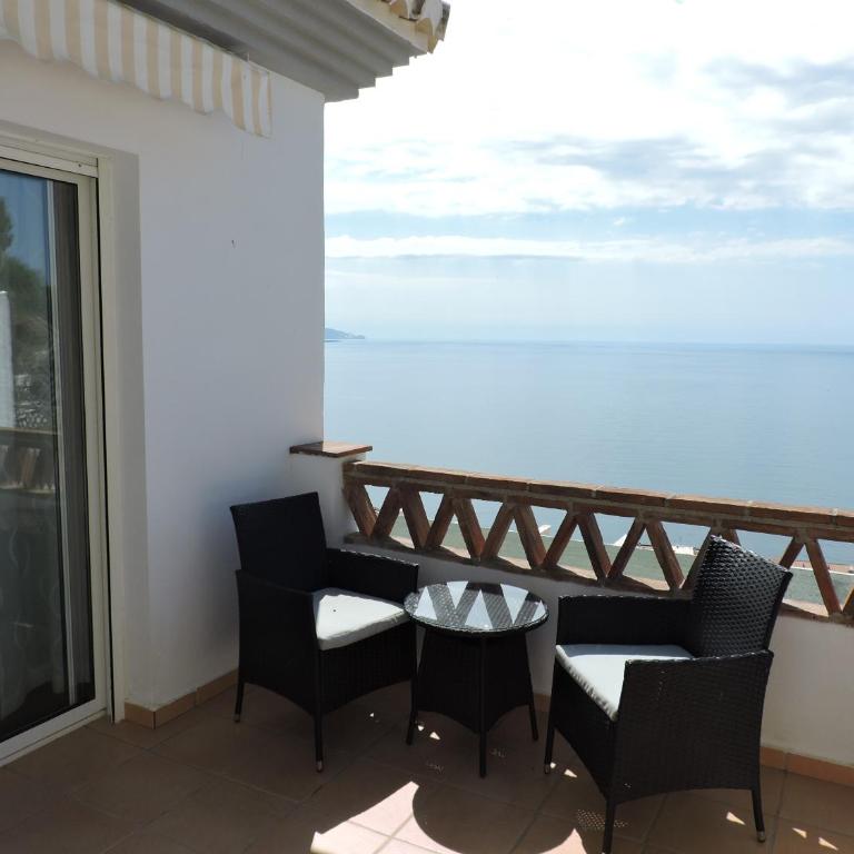 Villa Romantika - Three-Bedroom Villa - 26