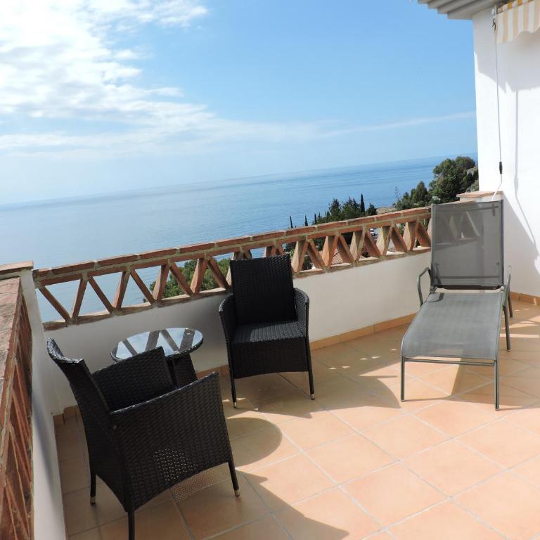 Villa Romantika - Three-Bedroom Villa - 23