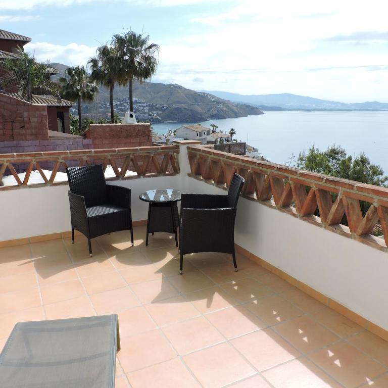 Villa Romantika - Three-Bedroom Villa - 22