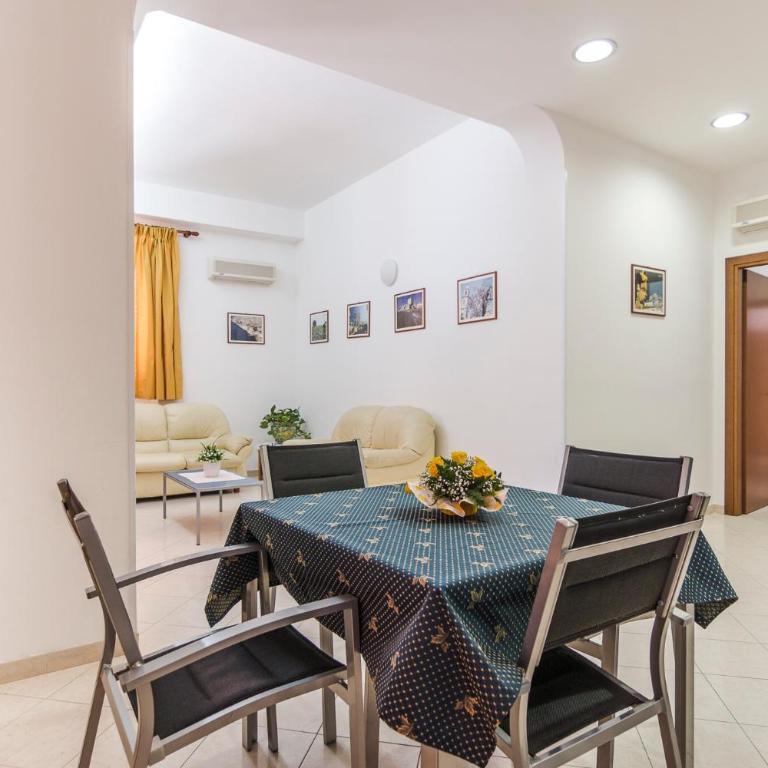 Appartamento Galatea - Appartamento con 2 Camere da Letto - 1