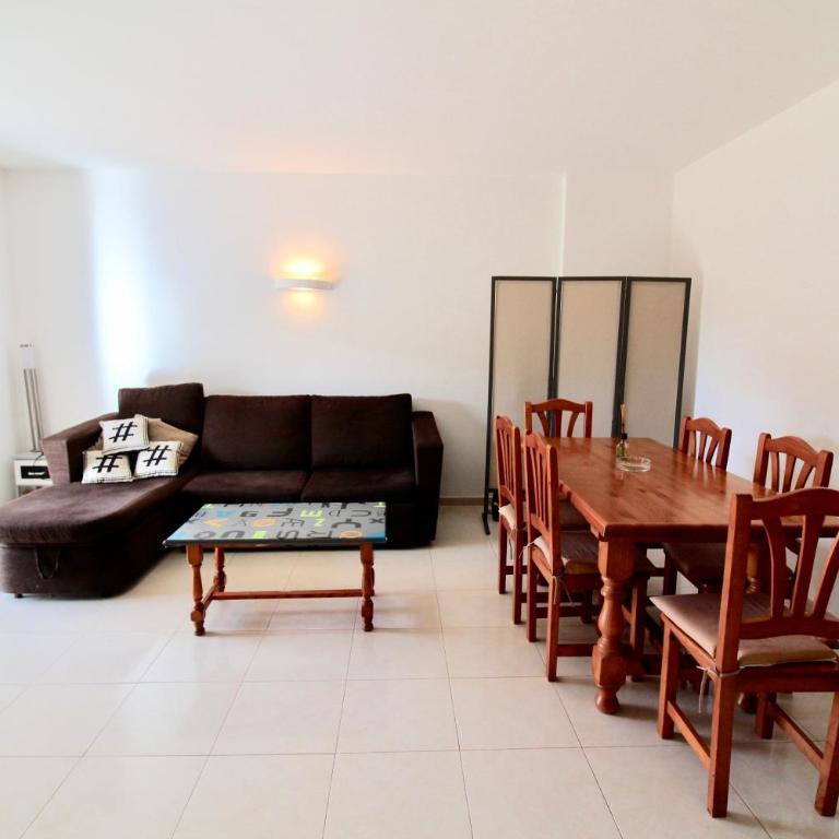 PRAT DE PONT LA PINEDA - Two-Bedroom Apartment - 10