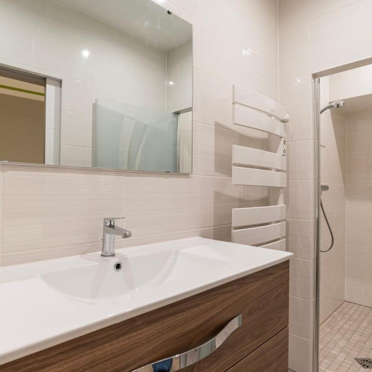 CityCosy Strasbourg - Modern Family Deserte - Two-Bedroom Apartment - 6