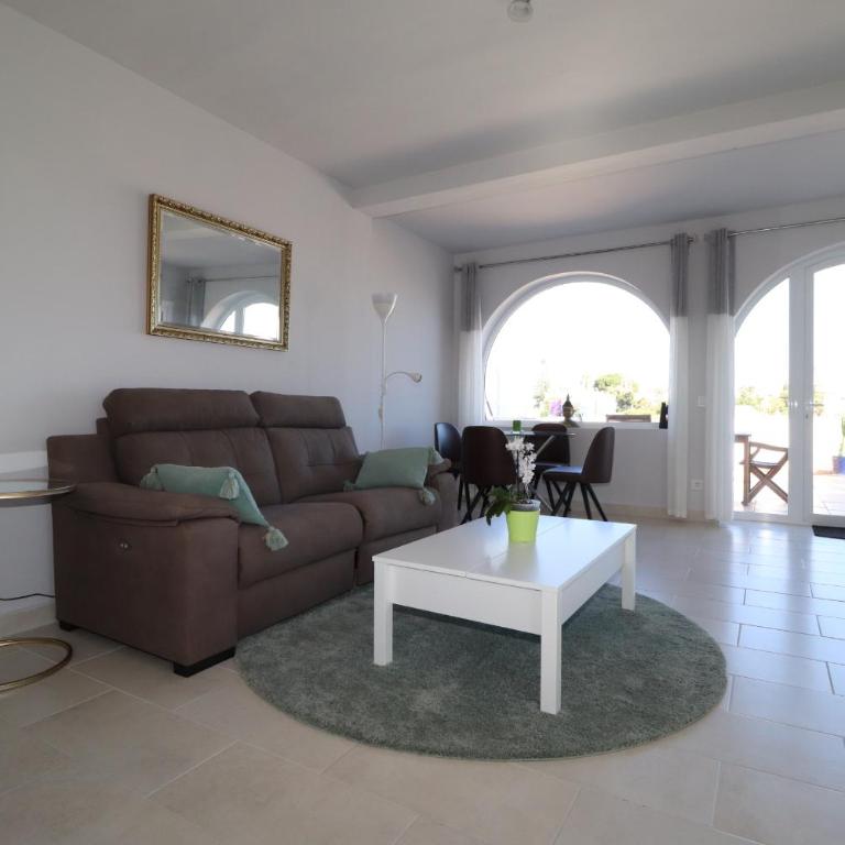 Miramar El Faro - One-Bedroom Apartment - 10