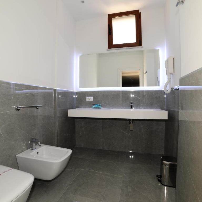 Blue Bay - Suite con Sauna e Vista Mare - 13