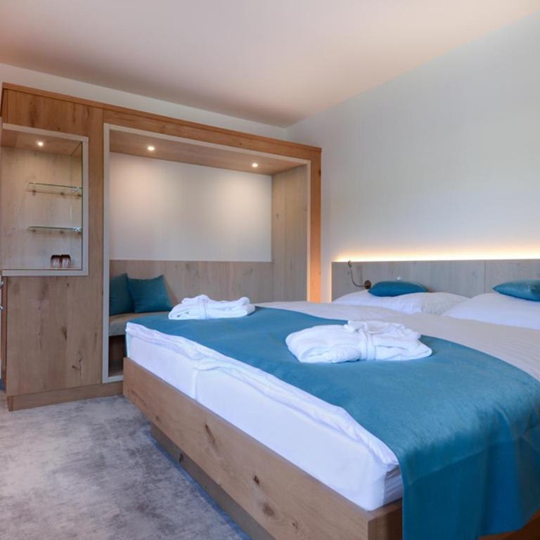 Aktiv- und Wellnesshotel Gutjahr - Großes Deluxe Doppelzimmer - 2