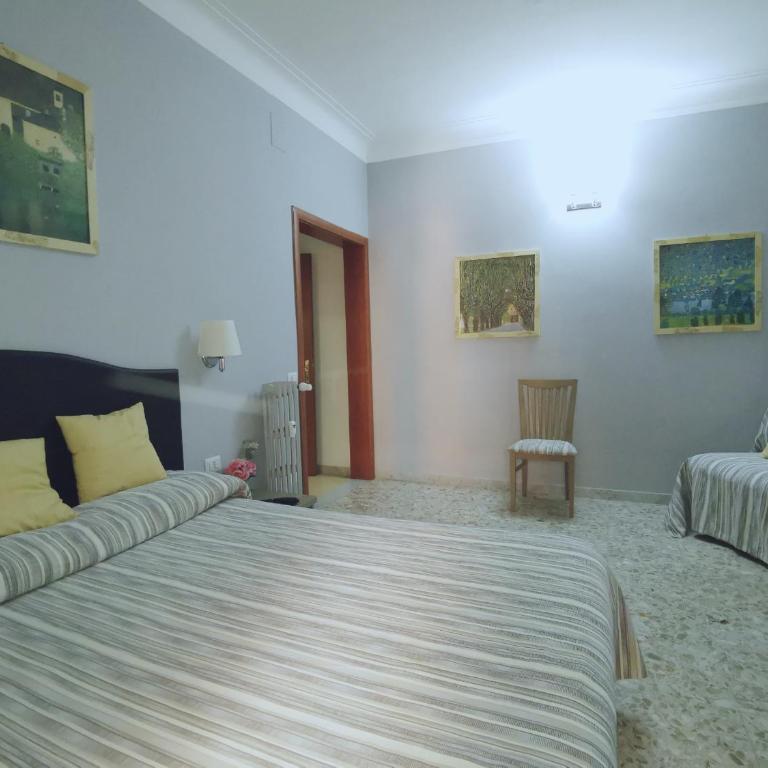 St. Anthony Guest House - Camera Matrimoniale Deluxe con Doccia - 4