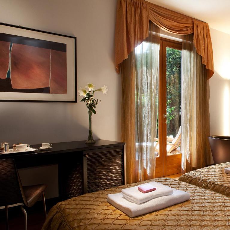 Hotel Villa Giulia - Deluxe Double or Twin Room with Pool Access - Dependance - 2