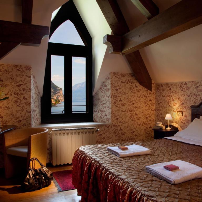 Hotel Villa Giulia - Camera Superior Matrimoniale/Doppia con Letti Singoli con Vista Giardino - 1