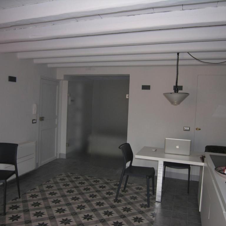 Saraceni 20 - Appartamento con Balcone - 11