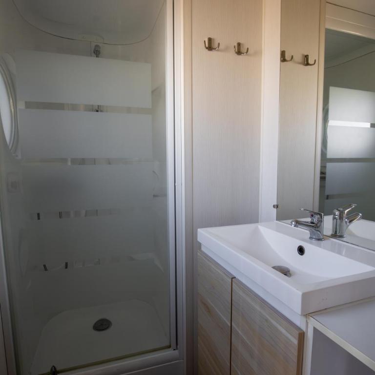 Camping Taxo Les Pins - Mobile Home 3 Chambres Standard - 1