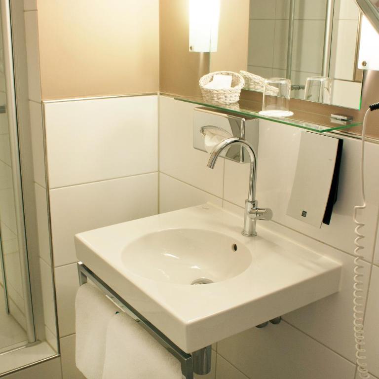 Hotel Bayerischer Hof - Superior Einzelzimmer – Nebengebäude - 3