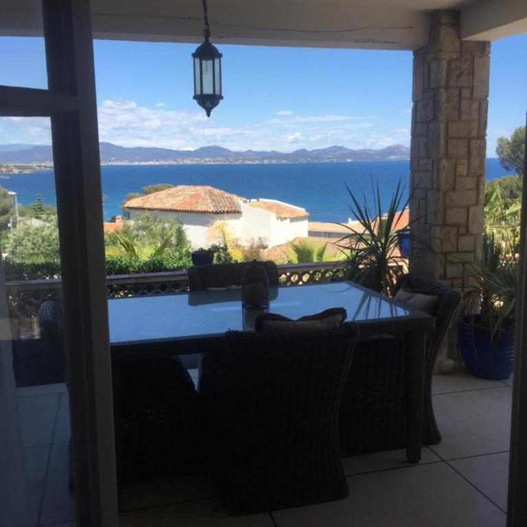 Villa Kahina - Appartement 2 Chambres - Vue sur Mer 180° - 36