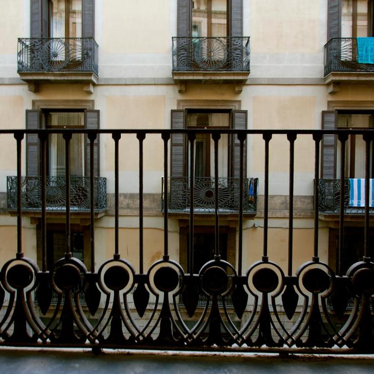 Som Nit Born - Triple Room with Balcony - 14