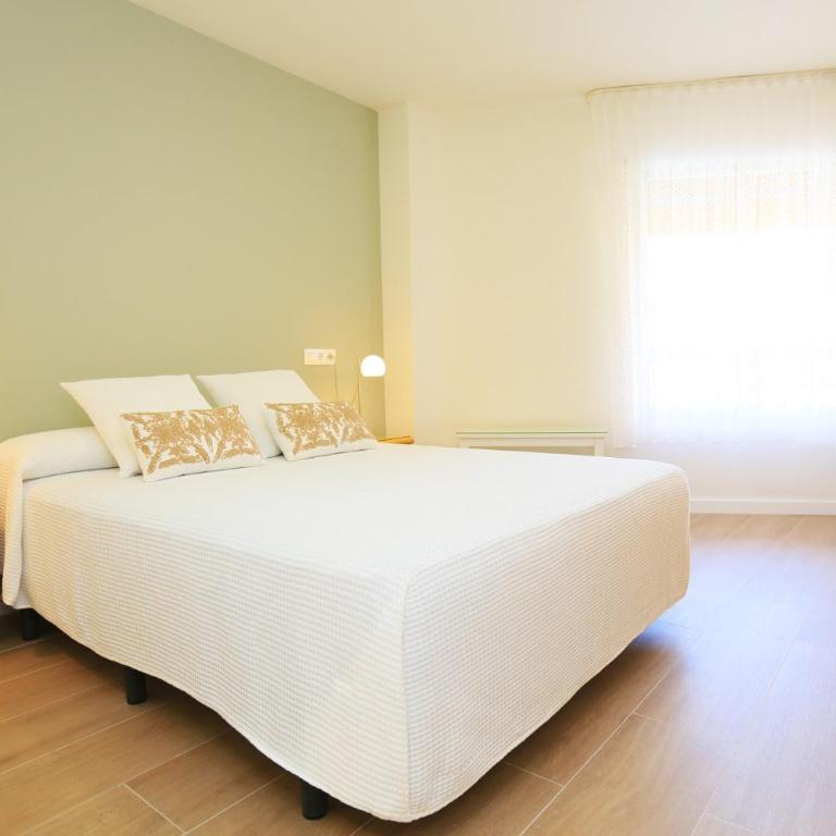 LITORAL COSTA DORADA - MAS D'EN GRAN Only families - Apartment with Pool View - 20