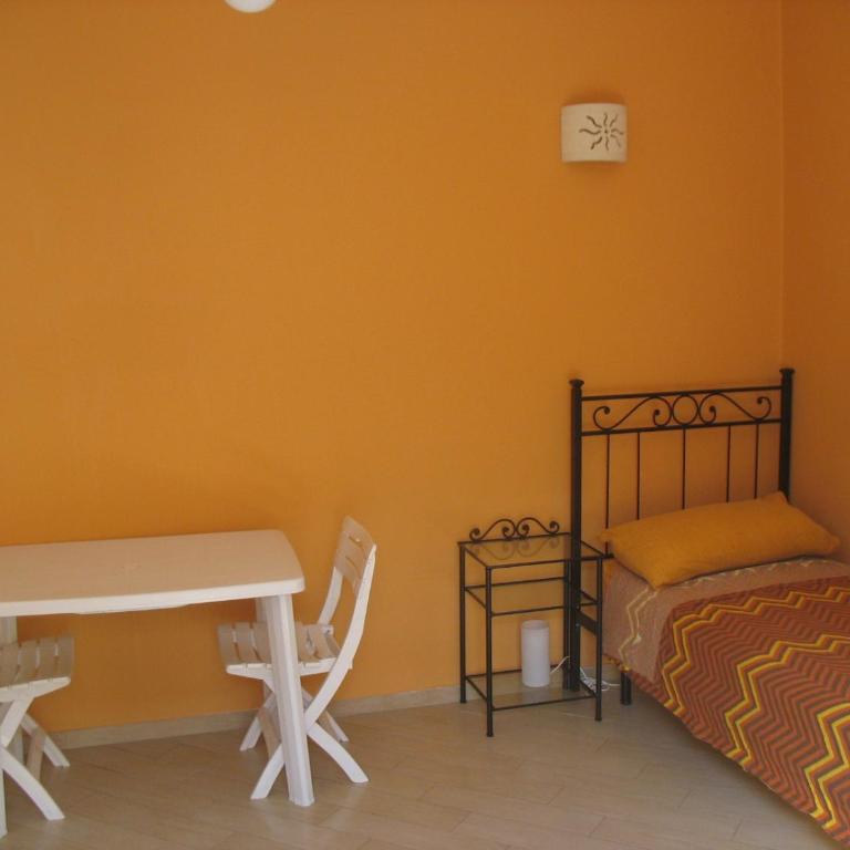 "Casa di Angelica" - un'oasi di pace a 300m dal mare - Camera Matrimoniale Deluxe - 12