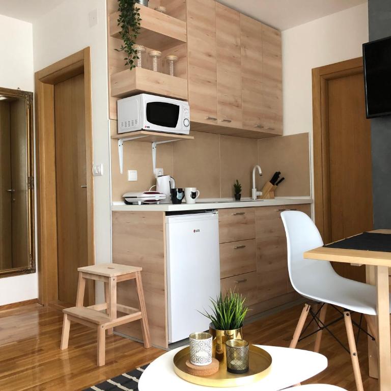 Apartman Coco - One-Bedroom Apartment - 31