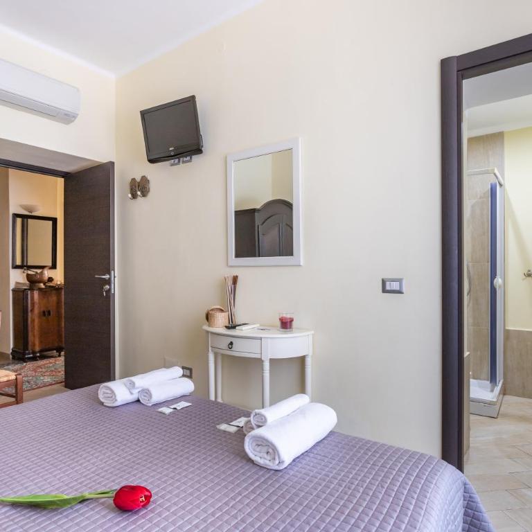 B&B Villamarì - Camera Matrimoniale con Bagno Privato - 13