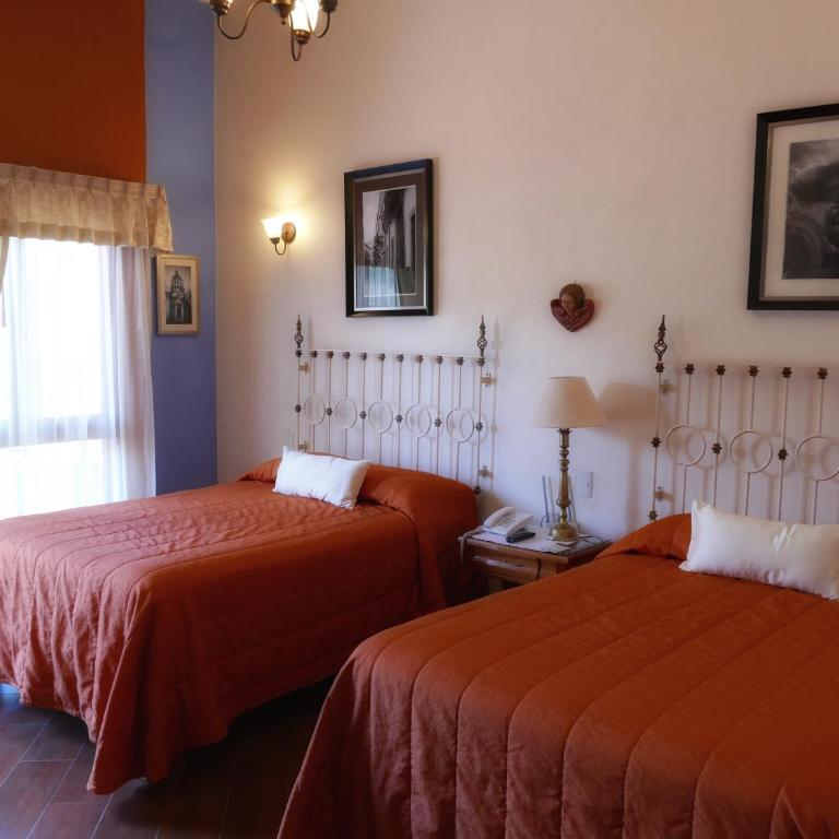El Meson de los Poetas - Double Room with Two Double Beds - 20