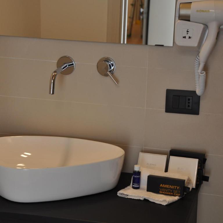 EVA LUXURY ROOMS CAGLIARI - Camera Quadrupla Deluxe - 5