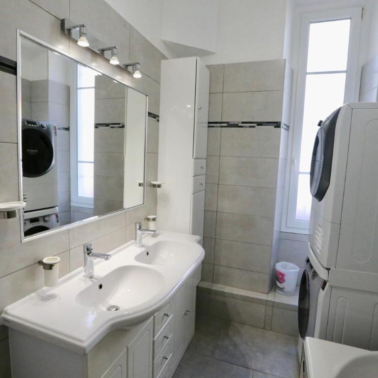 Amiral Courbet Apartment - Appartement 2 Chambres - 26