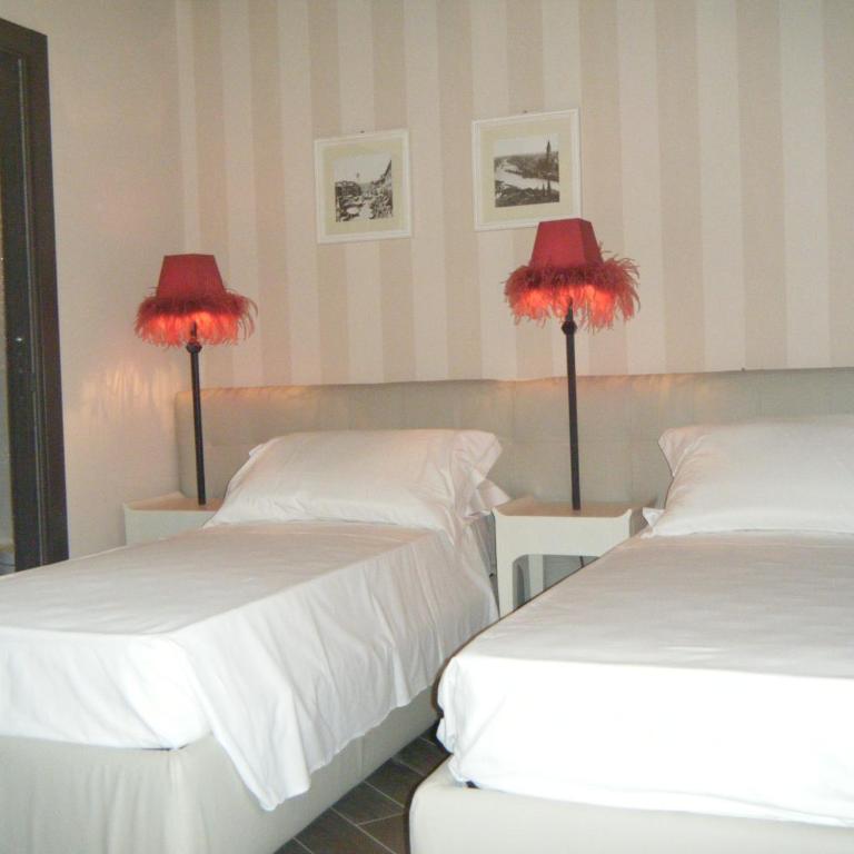 B&B Verona Centro - Camera Deluxe Matrimoniale/Doppia con Letti Singoli - 7