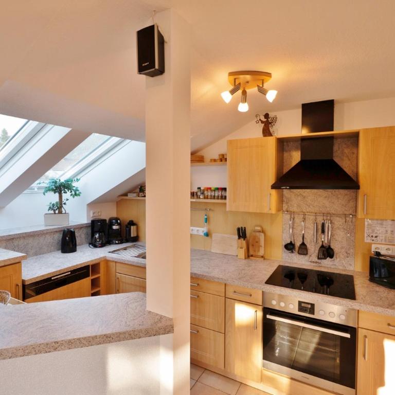 Komfort-Fewo "Allgäublick" - im südlichen Kurviertel nahe Therme, Wiesen - Bergbahnen unlimited Mai-Nov - Apartment mit 3 Schlafzimmern - 9