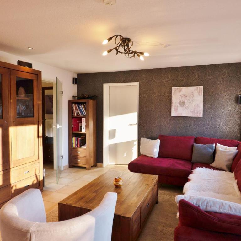 Komfort-Fewo "Allgäublick" - im südlichen Kurviertel nahe Therme, Wiesen - Bergbahnen unlimited Mai-Nov - Apartment mit 3 Schlafzimmern - 5