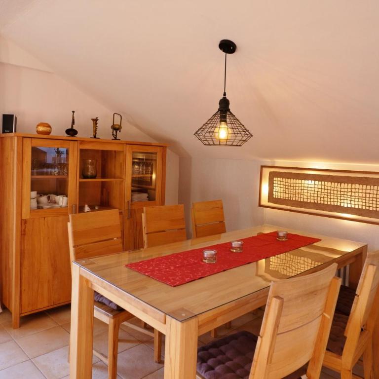 Komfort-Fewo "Allgäublick" - im südlichen Kurviertel nahe Therme, Wiesen - Bergbahnen unlimited Mai-Nov - Apartment mit 3 Schlafzimmern - 8