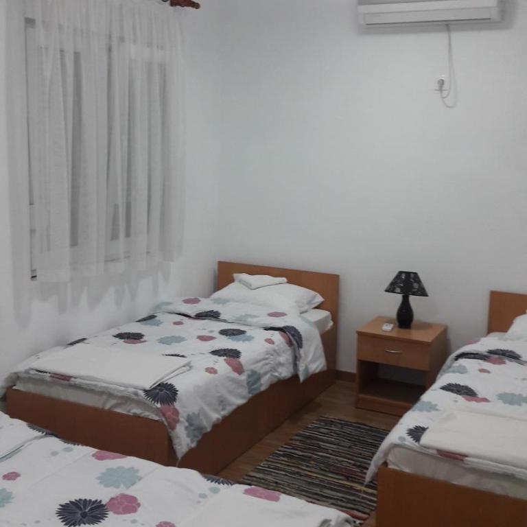 Hostel Hercegovina - Mixed Dormitory Room - 21