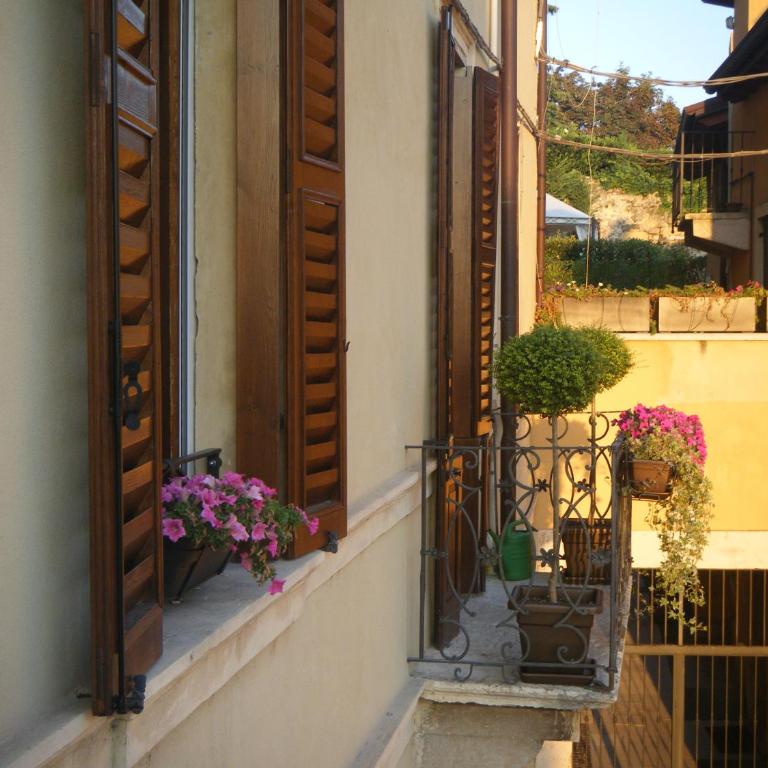 B&B Verona Centro - Camera Deluxe Matrimoniale/Doppia con Letti Singoli - 16