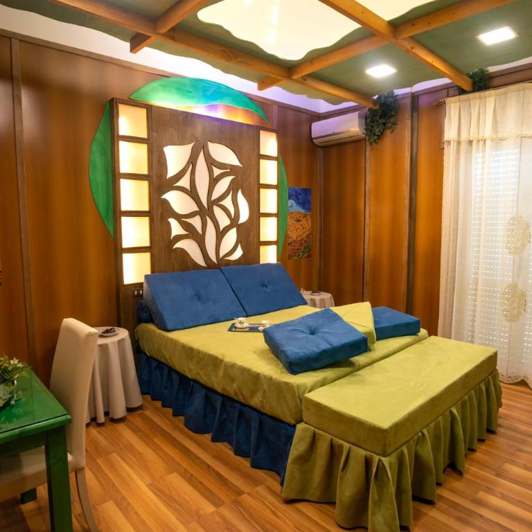 Nives Bed & Breakfast - Camera Tripla con Bagno Privato - 1