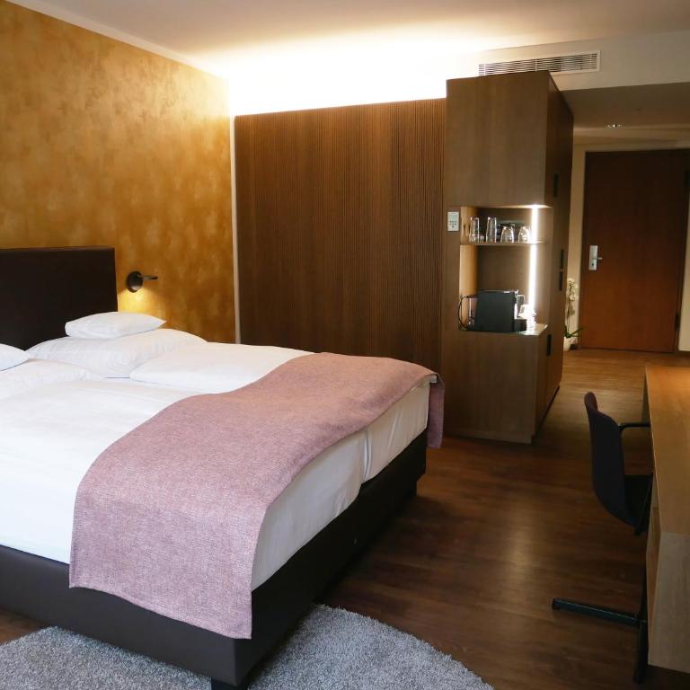 Best Western Premier Hotel Rebstock - Premium Doppelzimmer - 4