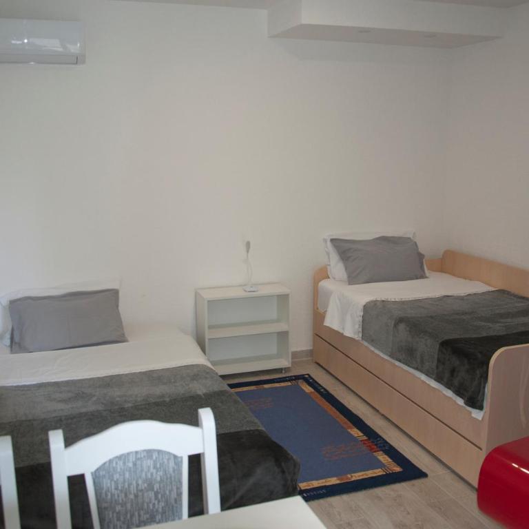 Vuksanovic Apartment - Studio Apartman - 8