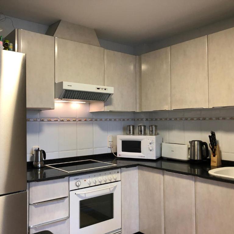 Rosaleda 1 - Apartamento con vistas a la piscina - 52