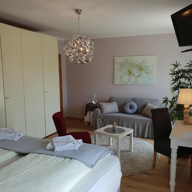 Pension Krakolinig - Superior Studio mit Balkon und Seeblick - 8
