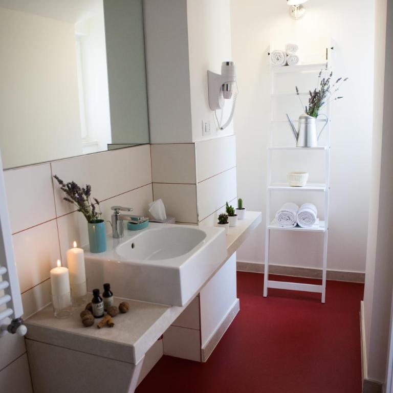Le Dimore dell'Acqua - Camera Matrimoniale con Balcone - 3