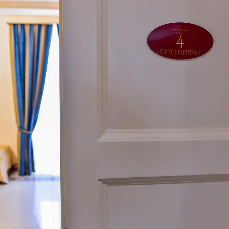 Palazzo degli Affreschi - Deluxe Triple Room - 5